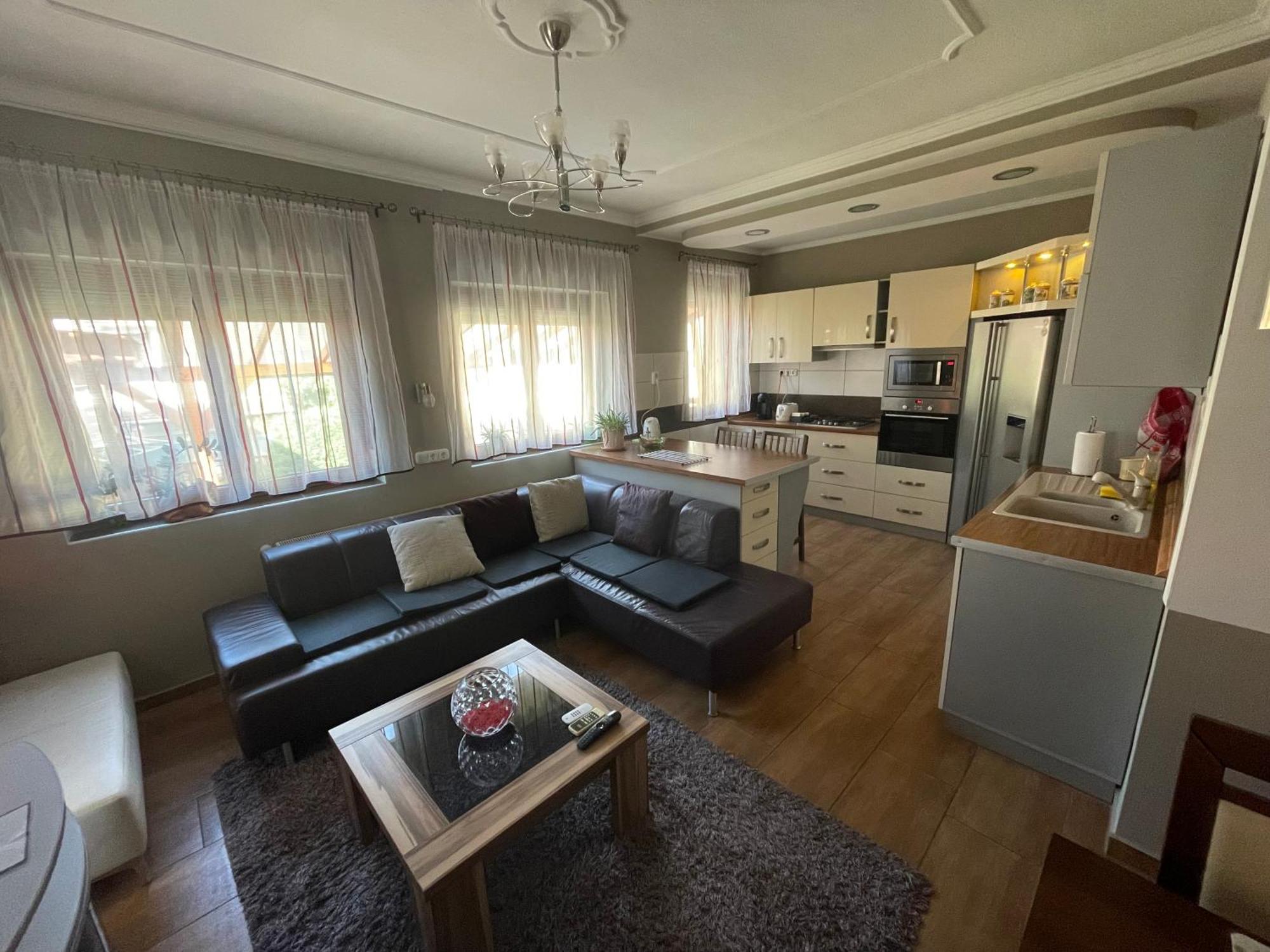 Relax Apartment Zalaegerszeg Exterior foto