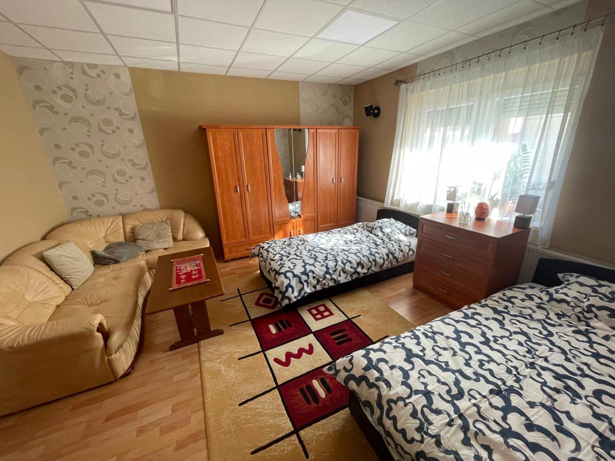 Relax Apartment Zalaegerszeg Exterior foto